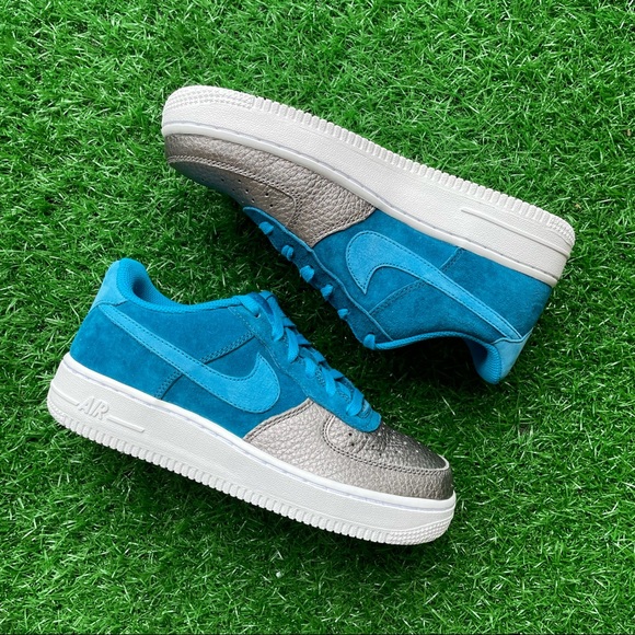 Nike Air Force 1 Qs - Picture 7 of 7